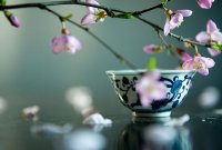 女孩子學(xué)茶藝好還是花藝好？